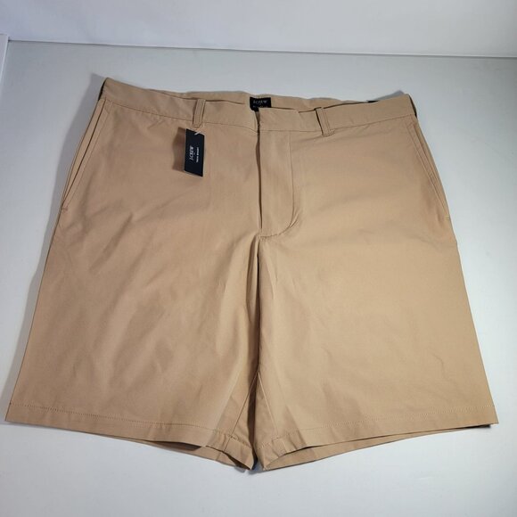NWT Mens Jcrew Khaki Tech Shorts size 36 - Picture 1 of 11
